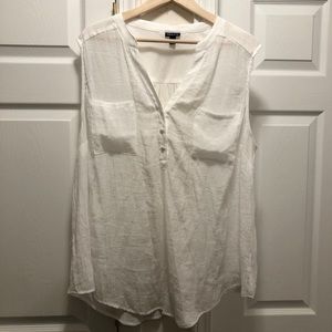 NEW Torrid Sleeveless Blouse